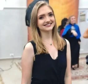 Anna Silvia Ramos De Oliveira Gimenez